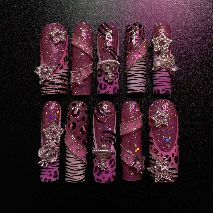 press on nails, custom press on nails, fake nails, Nails Art, stained glass nails, gold press on nails, 3d press on nails, luxury press on nails, handmade press on nails