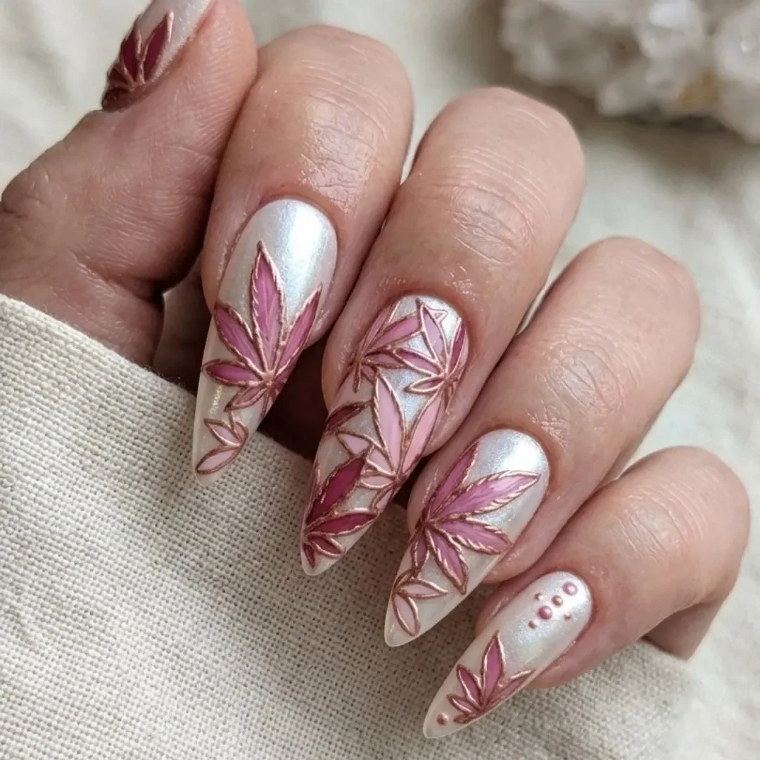 press on nails, custom press on nails, fake nails, Nails Art, stained glass nails, gold press on nails, 3d press on nails, luxury press on nails, handmade press on nails