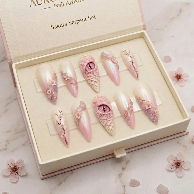 press on nails, custom press on nails, fake nails, Nails Art, stained glass nails, gold press on nails, 3d press on nails, luxury press on nails, handmade press on nails