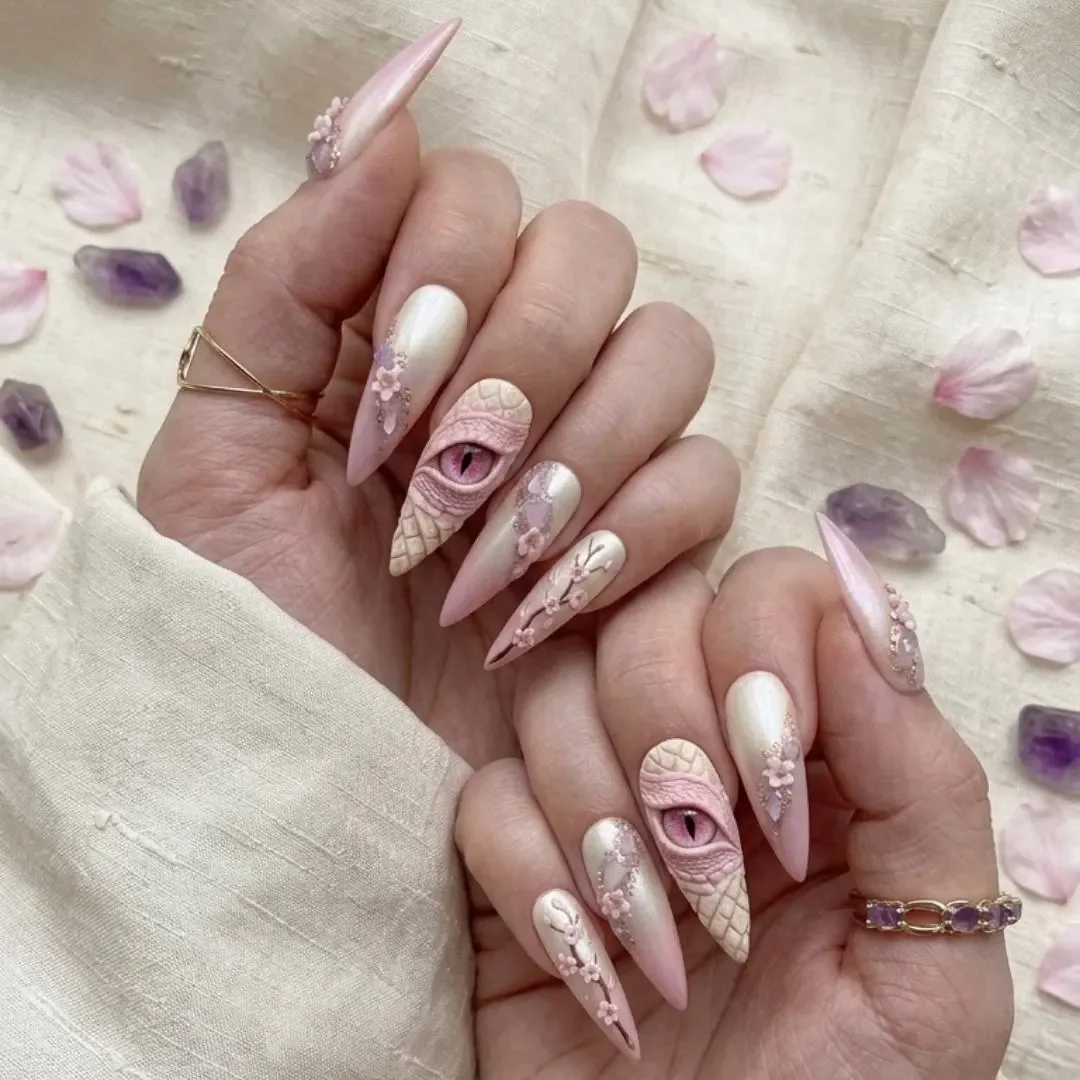 press on nails, custom press on nails, fake nails, Nails Art, stained glass nails, gold press on nails, 3d press on nails, luxury press on nails, handmade press on nails