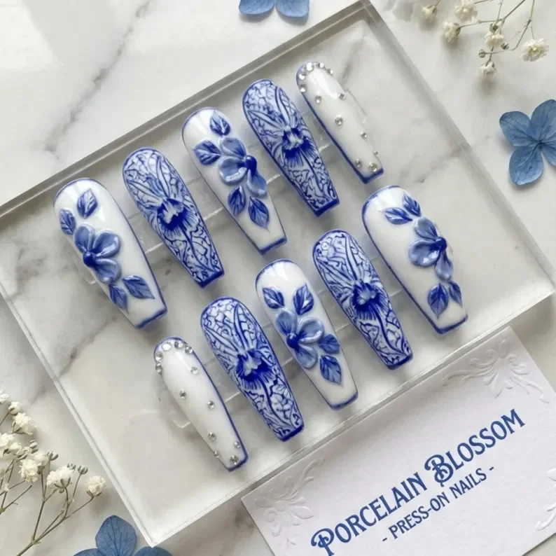 porcelain garden nails, blue white press on, press on nails, custom press on nails, fake nails, Nails Art, stained glass nails, gold press on nails, 3d press on nails, luxury press on nails, handmade press on nails