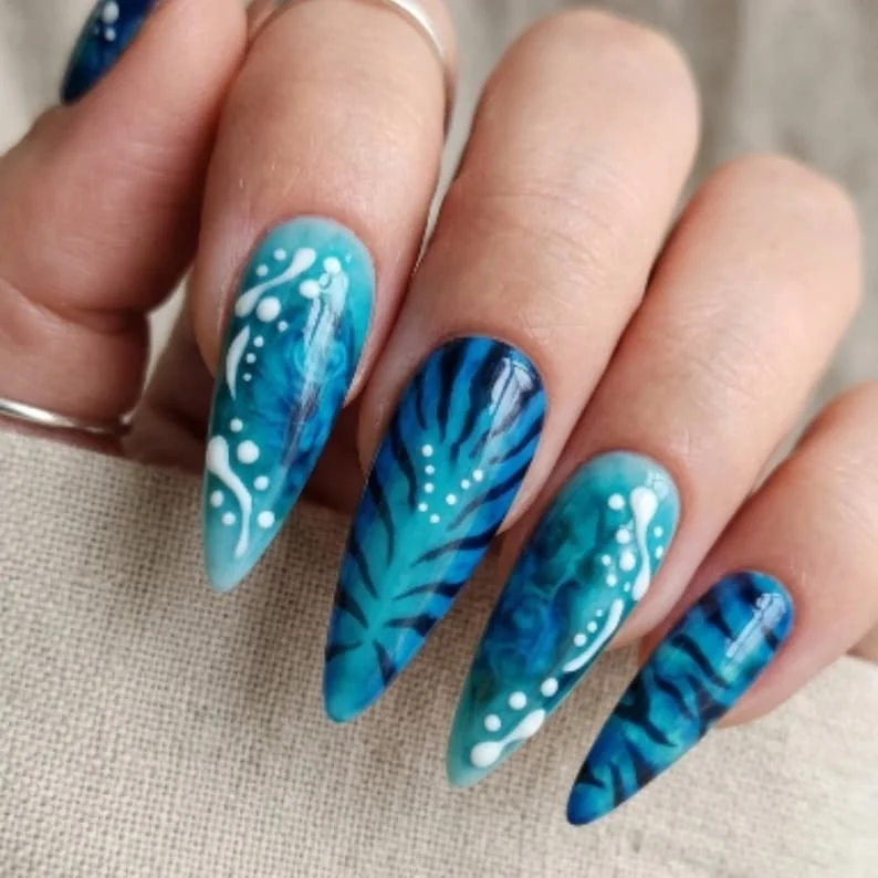 press on nails, custom press on nails, fake nails, Nails Art, stained glass nails, gold press on nails, 3d press on nails, luxury press on nails, handmade press on nails