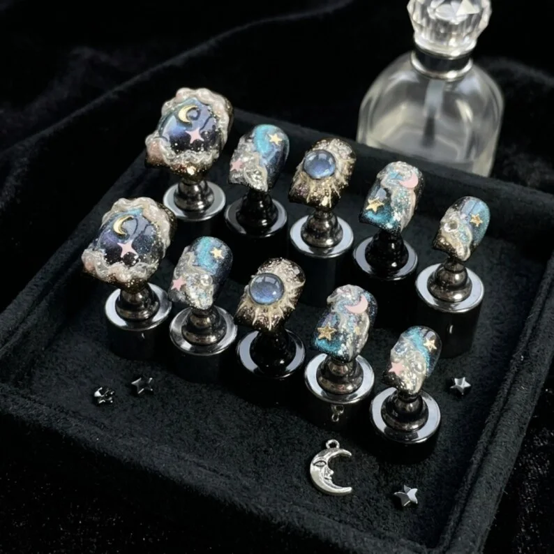 press on nails, custom press on nails, fake nails, Nails Art, stained glass nails, gold press on nails, 3d press on nails, luxury press on nails, handmade press on nails