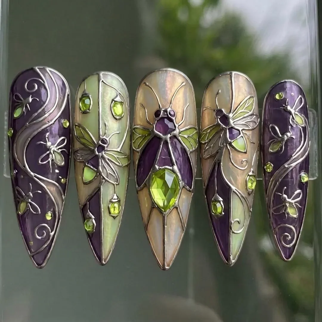 press on nails, custom press on nails, fake nails, Nails Art, stained glass nails, gold press on nails, 3d press on nails, luxury press on nails, handmade press on nails