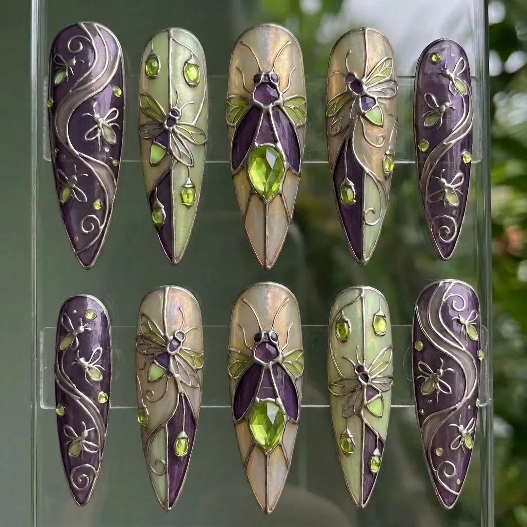 press on nails, custom press on nails, fake nails, Nails Art, stained glass nails, gold press on nails, 3d press on nails, luxury press on nails, handmade press on nails