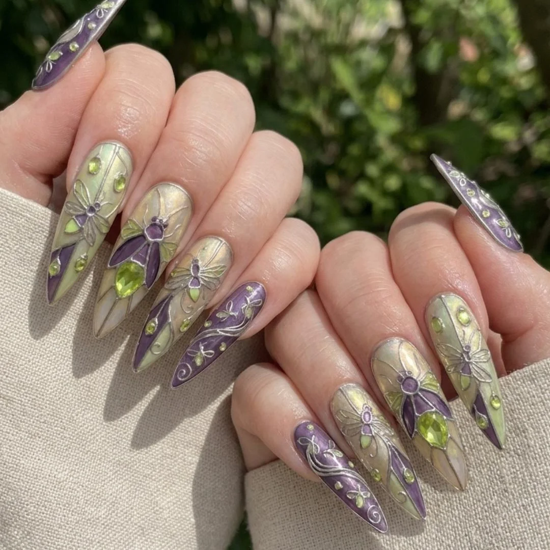press on nails, custom press on nails, fake nails, Nails Art, stained glass nails, gold press on nails, 3d press on nails, luxury press on nails, handmade press on nails