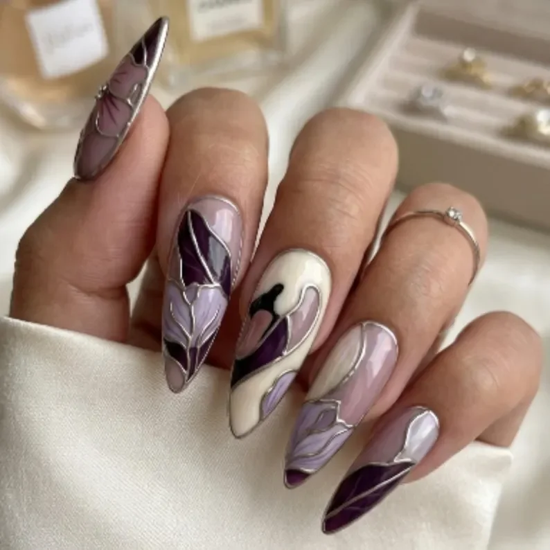 press on nails, custom press on nails, fake nails, Nails Art, stained glass nails, gold press on nails, 3d press on nails, luxury press on nails, handmade press on nails
