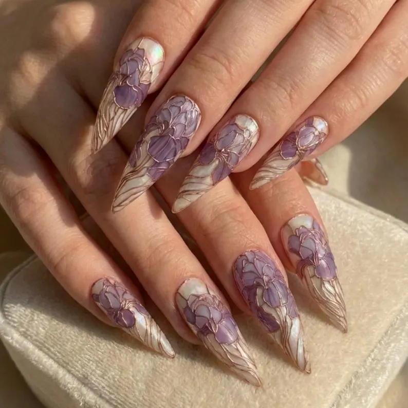 botanical nail art, ethereal nail design, press on nails, custom press on nails, fake nails, Nails Art, stained glass nails, gold press on nails, 3d press on nails, luxury press on nails, handmade press on nails