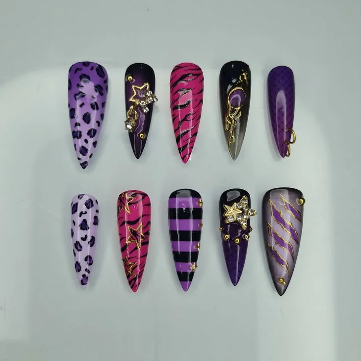 press on nails, custom press on nails, fake nails, Nails Art, stained glass nails, gold press on nails, 3d press on nails, luxury press on nails, handmade press on nails