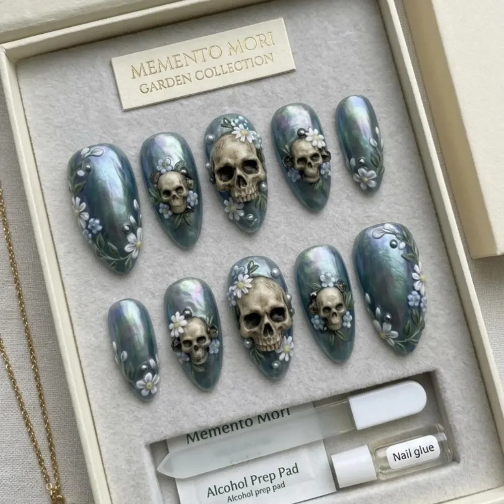 press on nails, custom press on nails, fake nails, Nails Art, stained glass nails, gold press on nails, 3d press on nails, luxury press on nails, handmade press on nails