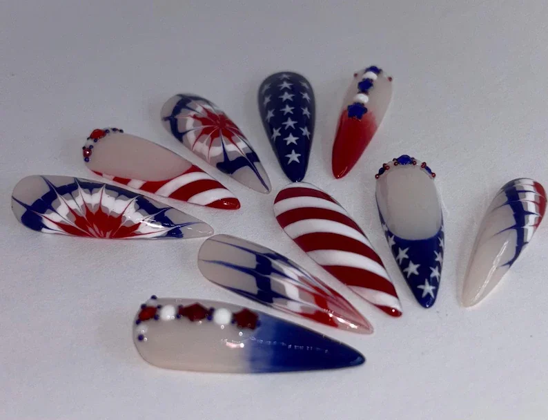 press on nails, custom press on nails, fake nails, Nails Art, stained glass nails, gold press on nails, 3d press on nails, luxury press on nails, handmade press on nails