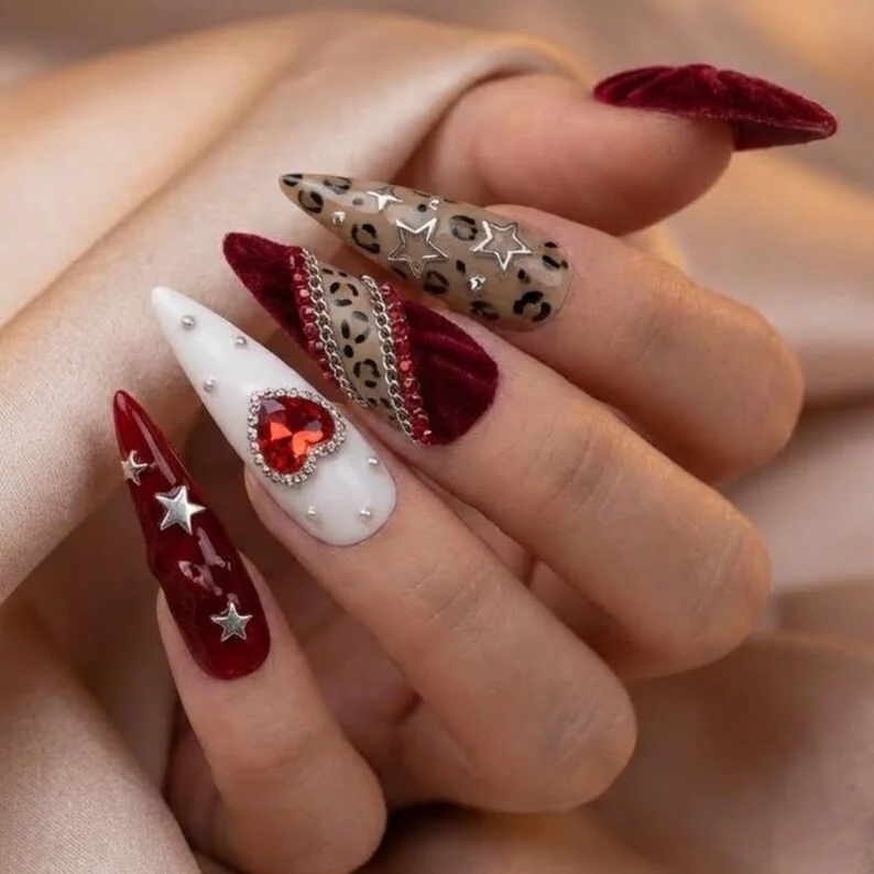 press on nails, custom press on nails, fake nails, Nails Art, stained glass nails, gold press on nails, 3d press on nails, luxury press on nails, handmade press on nails