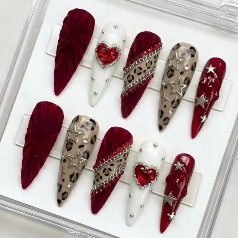 press on nails, custom press on nails, fake nails, Nails Art, stained glass nails, gold press on nails, 3d press on nails, luxury press on nails, handmade press on nails