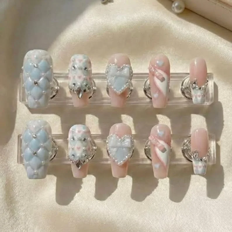 press on nails, custom press on nails, fake nails, Nails Art, stained glass nails, gold press on nails, 3d press on nails, luxury press on nails, handmade press on nails