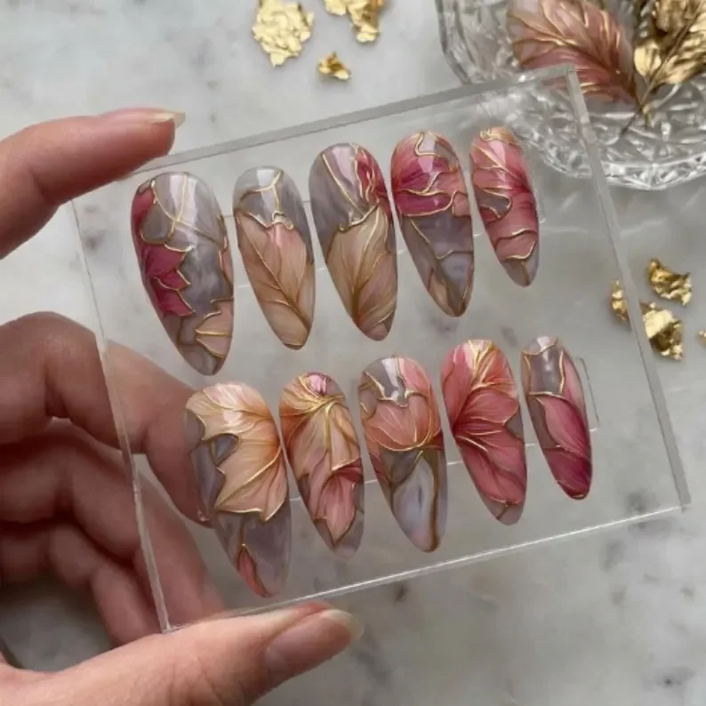press on nails, custom press on nails, fake nails, Nails Art, stained glass nails, gold press on nails, 3d press on nails, luxury press on nails, handmade press on nails