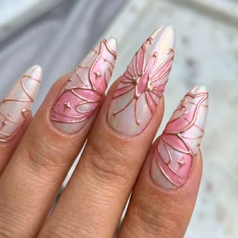 iridescent nails, pearl press ons, press on nails, custom press on nails, fake nails, Nails Art, stained glass nails, gold press on nails, 3d press on nails, luxury press on nails, handmade press on nails