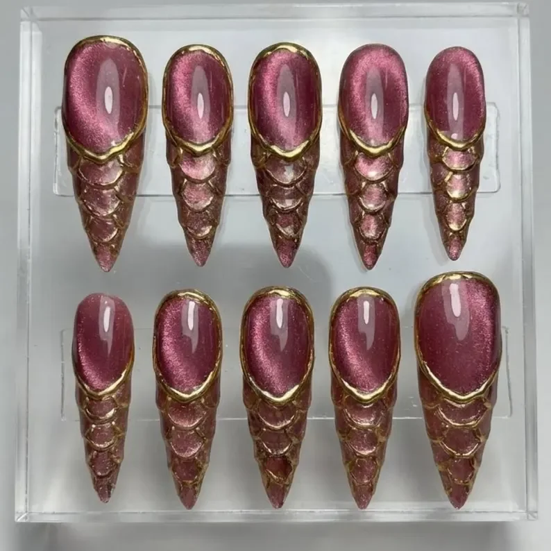 rose gold nails, dragon scale, press on nails, custom press on nails, fake nails, Nails Art, stained glass nails, gold press on nails, 3d press on nails, luxury press on nails, handmade press on nails