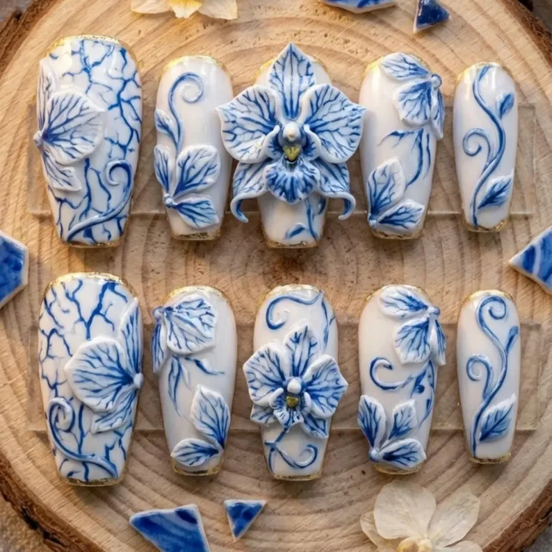 royal porcelain nails, blue white chinoiserie, press on nails, custom press on nails, fake nails, Nails Art, stained glass nails, gold press on nails, 3d press on nails, luxury press on nails, handmade press on nails