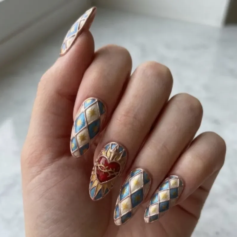heart themed nails, gothic nail art, press on nails, custom press on nails, fake nails, Nails Art, stained glass nails, gold press on nails, 3d press on nails, luxury press on nails, handmade press on nails