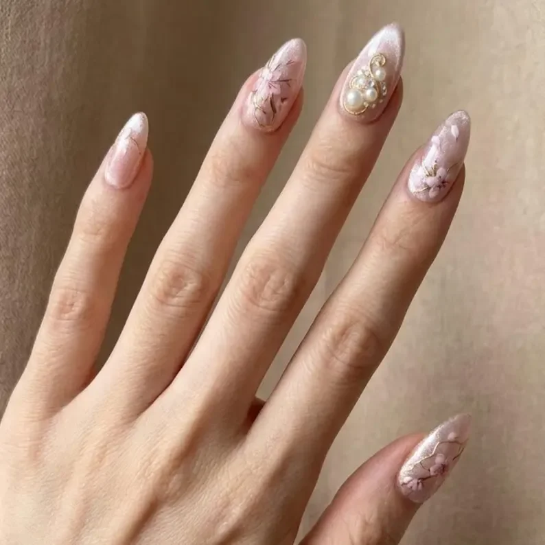 cat eye base, velvet cat eye, press on nails, custom press on nails, fake nails, Nails Art, stained glass nails, gold press on nails, 3d press on nails, luxury press on nails, handmade press on nails