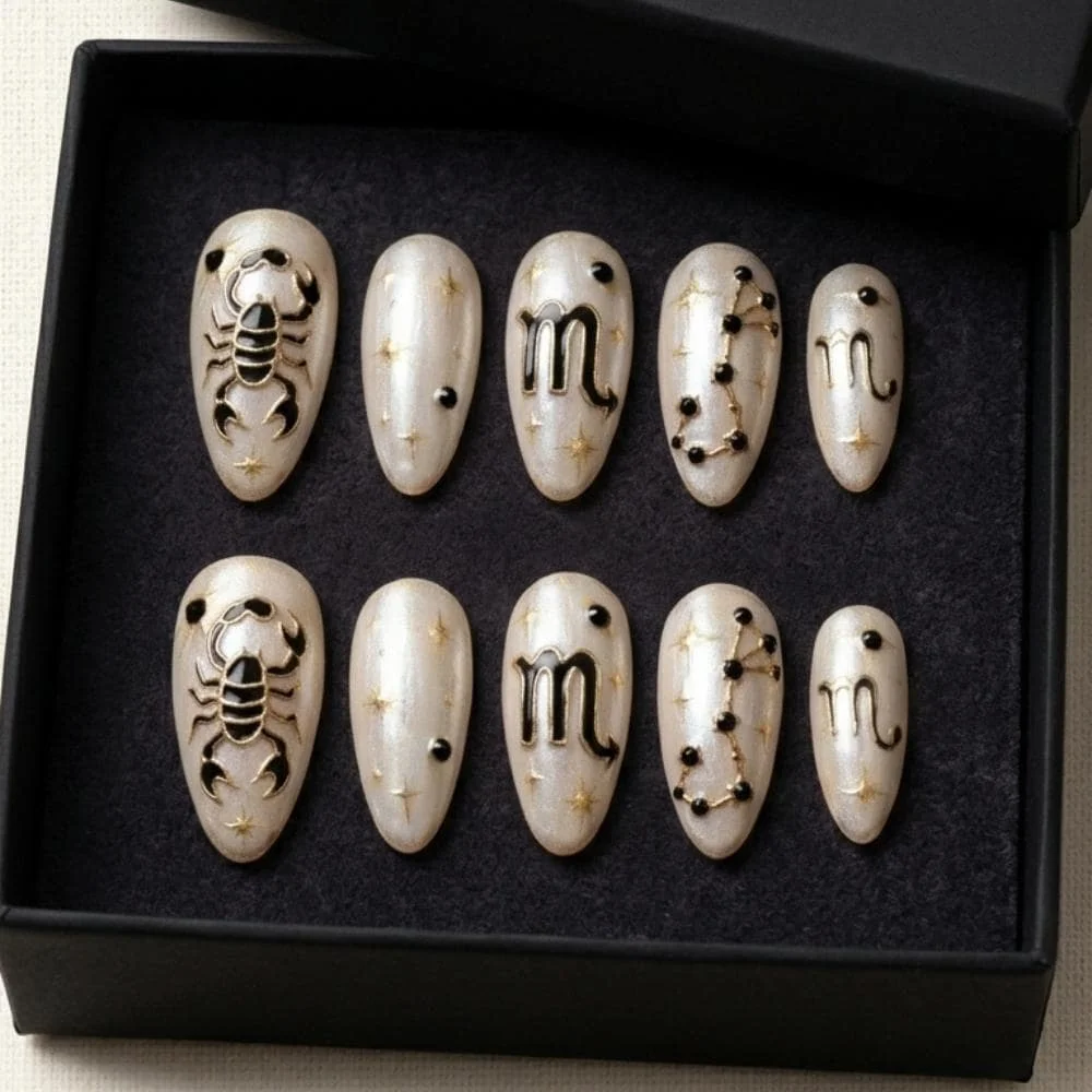 press on nails, custom press on nails, fake nails, Nails Art, stained glass nails, gold press on nails, 3d press on nails, luxury press on nails, handmade press on nails