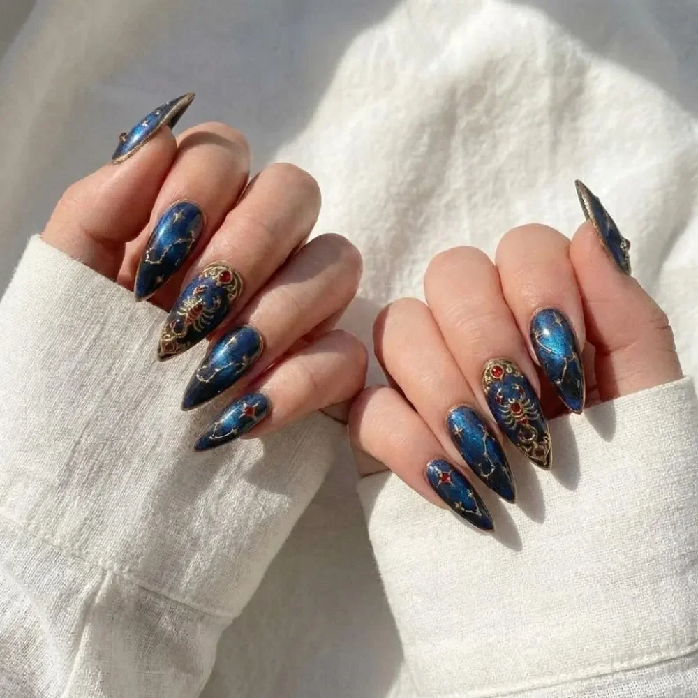 press on nails, custom press on nails, fake nails, Nails Art, stained glass nails, gold press on nails, 3d press on nails, luxury press on nails, handmade press on nails