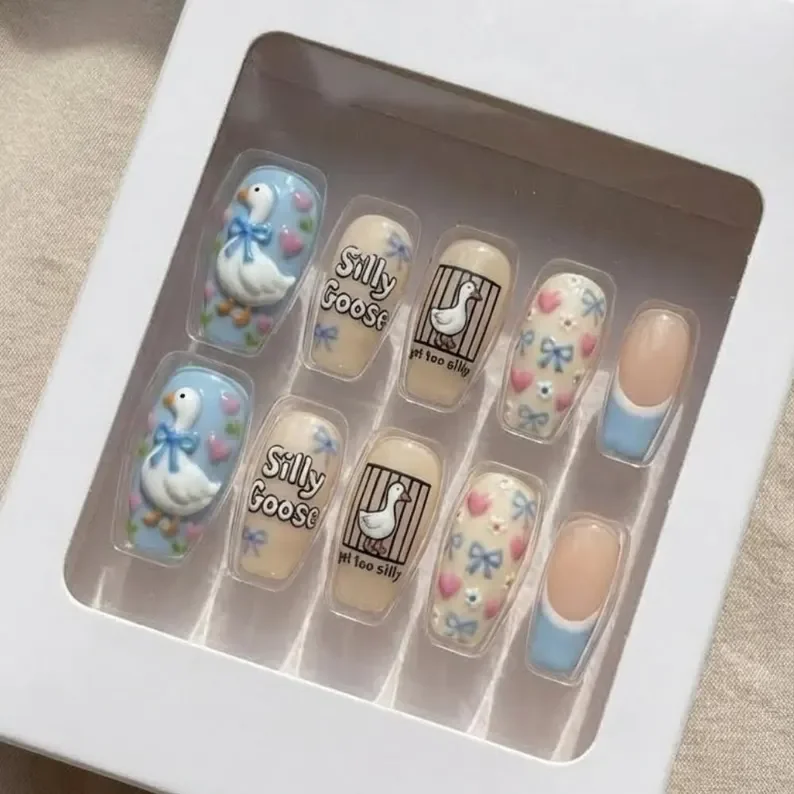 press on nails, silly goose nails, custom press on nails, fake nails, Nails Art, stained glass nails, gold press on nails, 3d press on nails, luxury press on nails, handmade press on nails