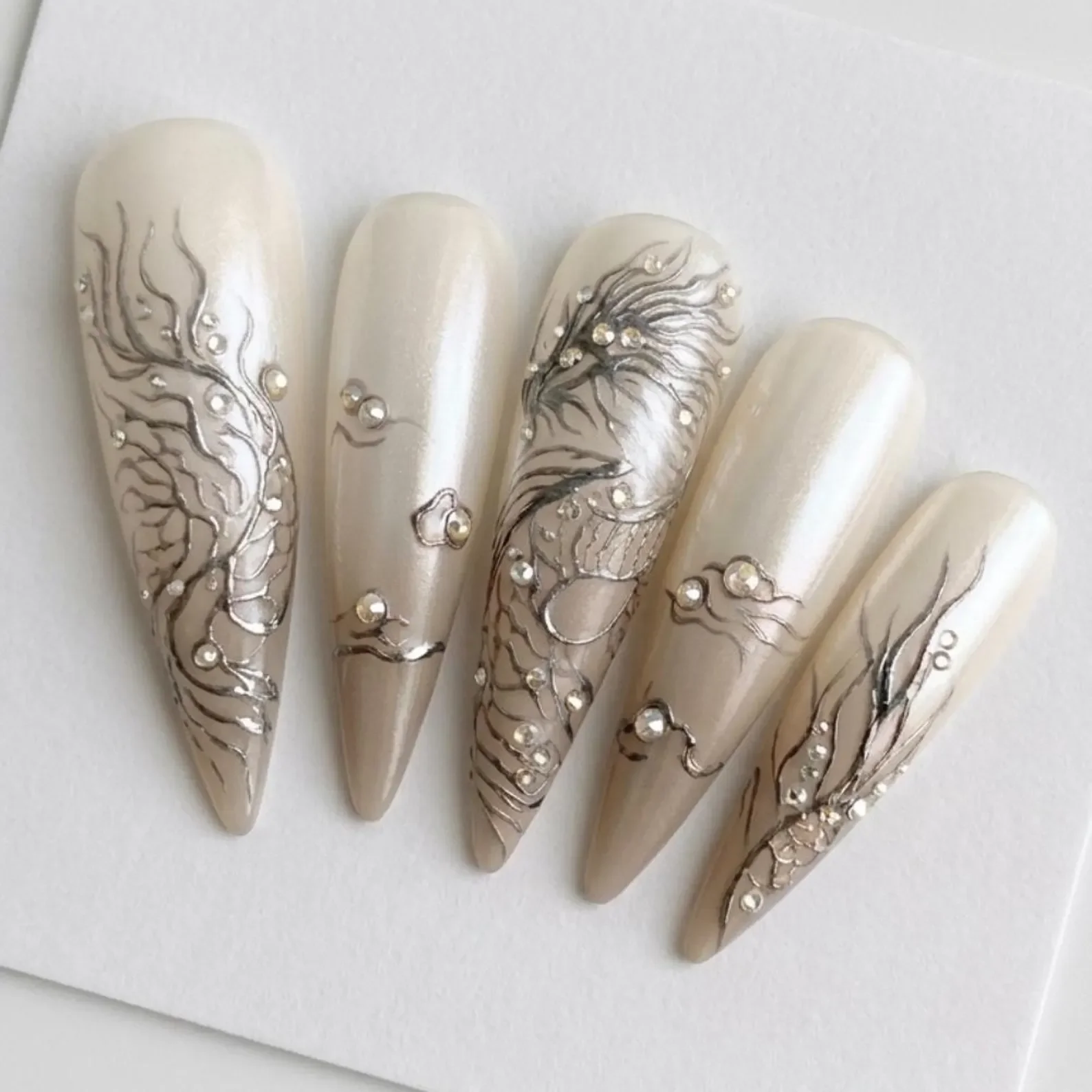 Silver Dragon, 3D Ombre, press on nails, custom press on nails, fake nails, Nails Art, stained glass nails, gold press on nails, 3d press on nails, luxury press on nails, handmade press on nails