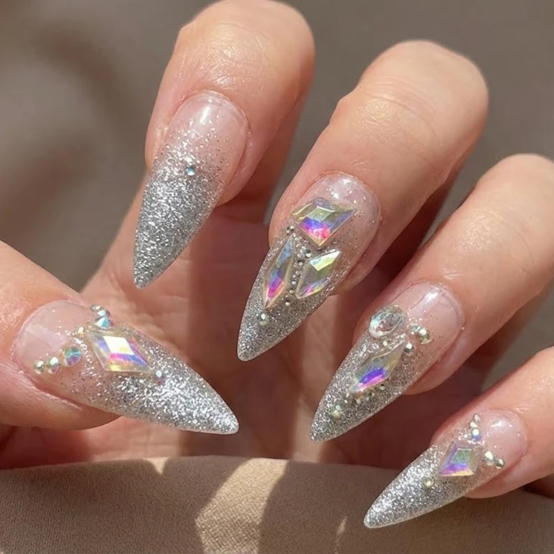 rhinestone manicure, crystal nail design, press on nails, custom press on nails, fake nails, Nails Art, stained glass nails, gold press on nails, 3d press on nails, luxury press on nails, handmade press on nails