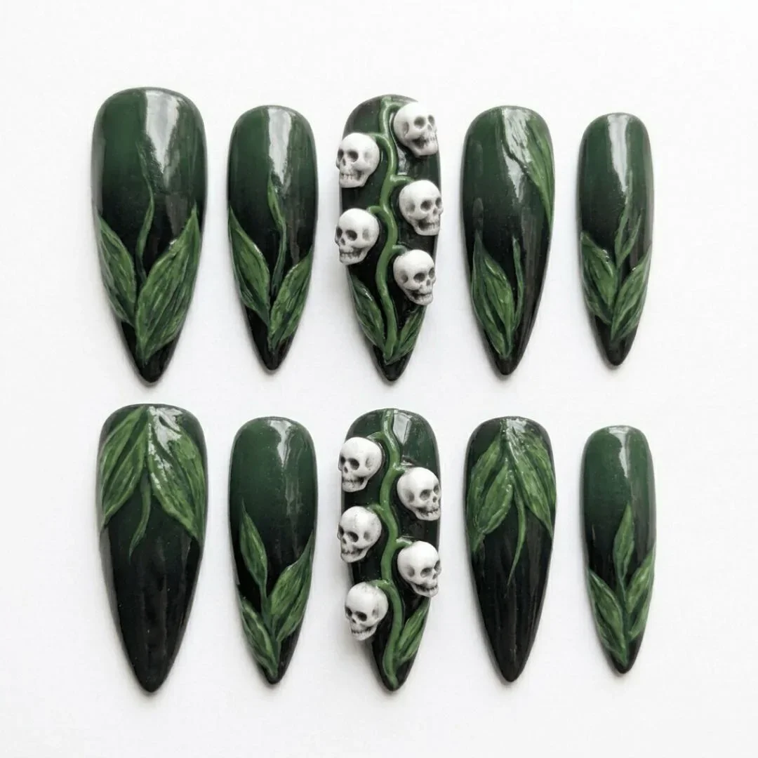 press on nails, custom press on nails, fake nails, Nails Art, stained glass nails, gold press on nails, 3d press on nails, luxury press on nails, handmade press on nails