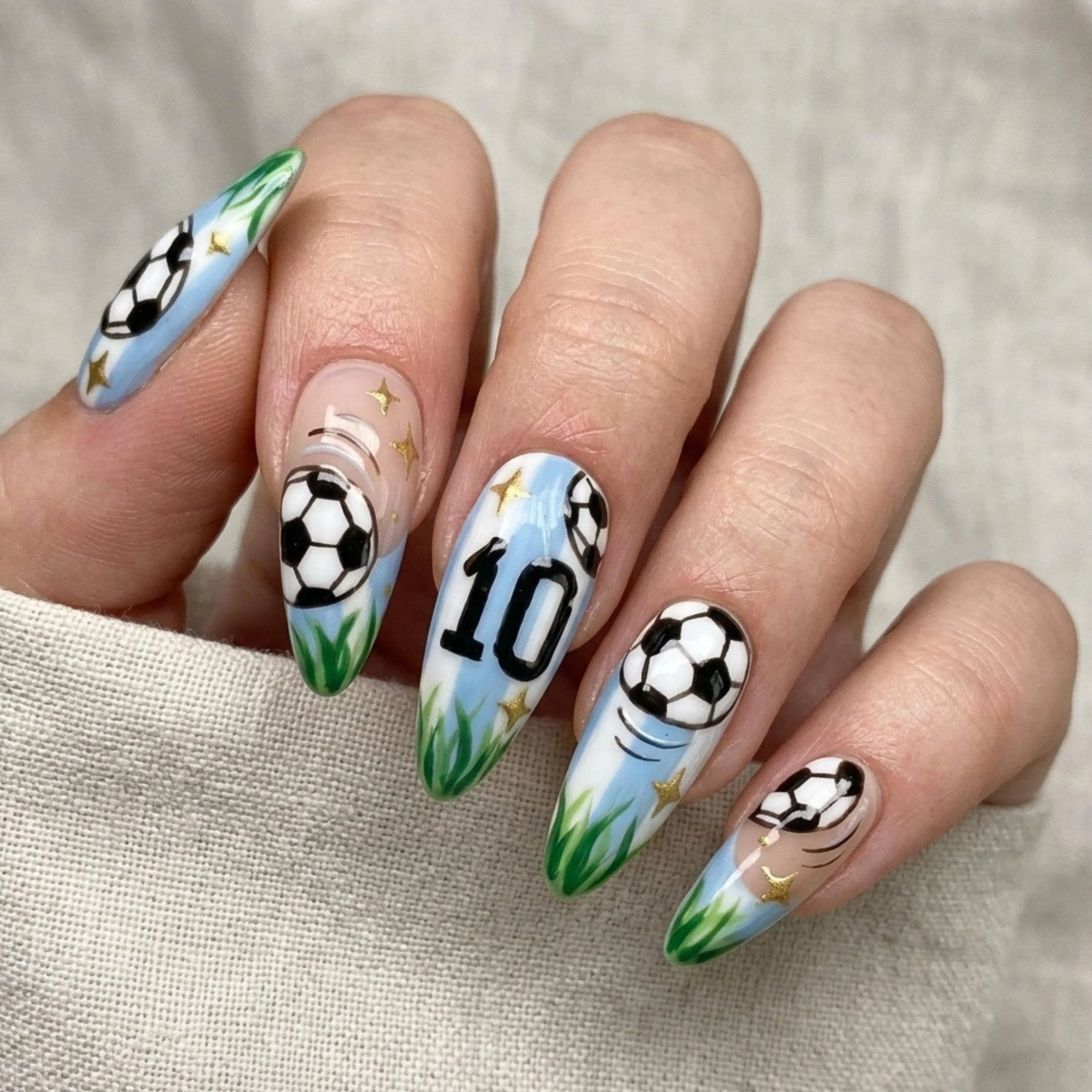 press on nails, custom press on nails, fake nails, Nails Art, stained glass nails, gold press on nails, 3d press on nails, luxury press on nails, handmade press on nails