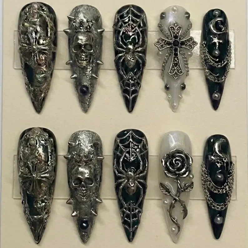 grunge nail art, 3D silver skull, press on nails, custom press on nails, fake nails, Nails Art, stained glass nails, gold press on nails, 3d press on nails, luxury press on nails, handmade press on nails