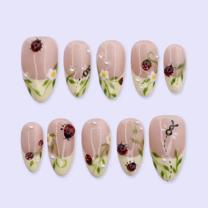 press on nails, custom press on nails, fake nails, Nails Art, stained glass nails, gold press on nails, 3d press on nails, luxury press on nails, handmade press on nails