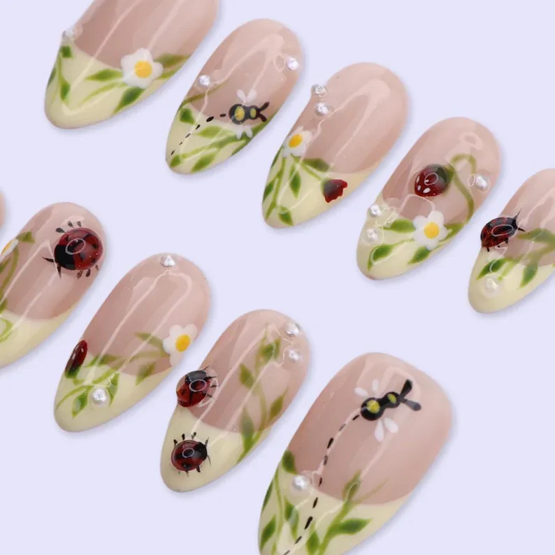 press on nails, custom press on nails, fake nails, Nails Art, stained glass nails, gold press on nails, 3d press on nails, luxury press on nails, handmade press on nails