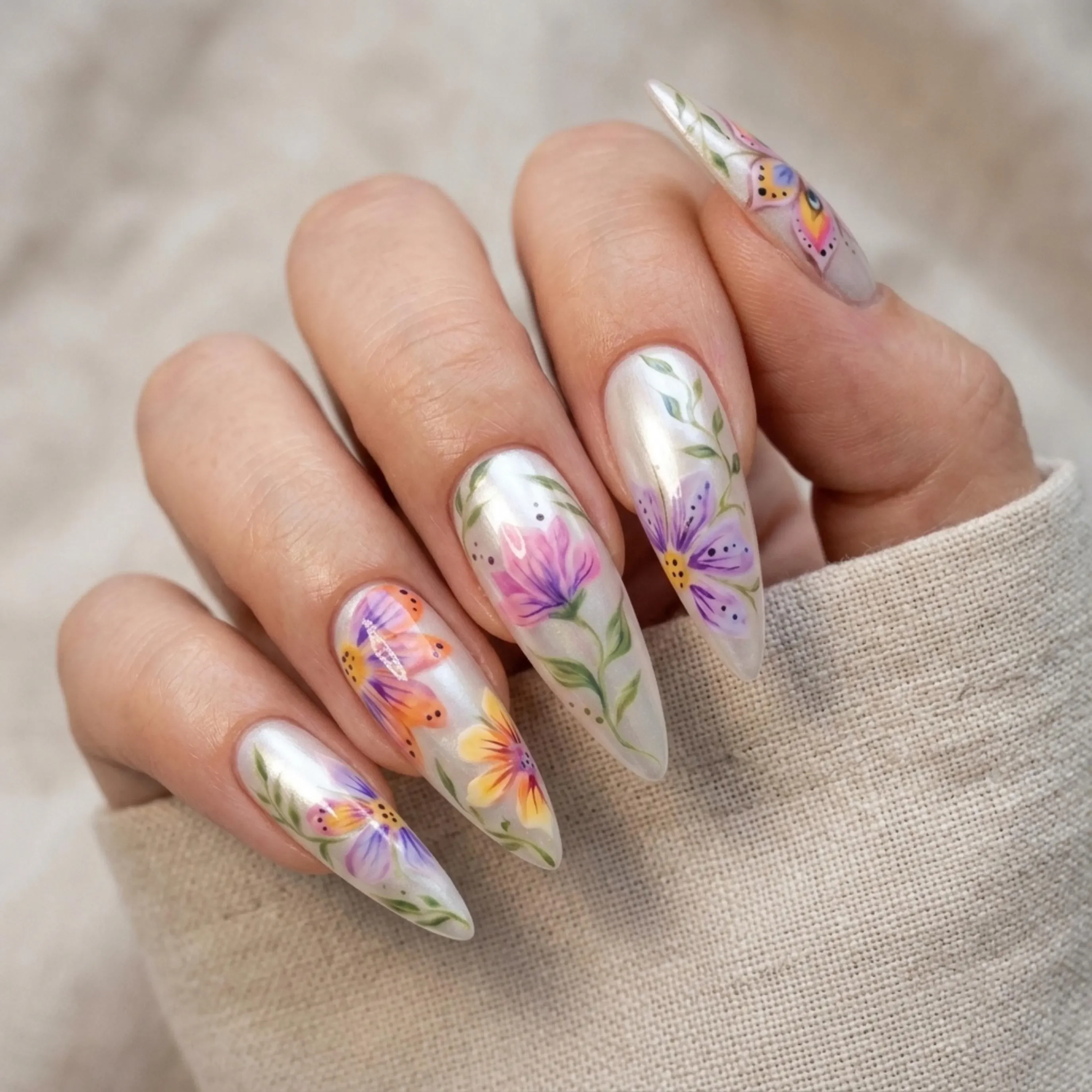 press on nails, custom press on nails, fake nails, Nails Art, stained glass nails, gold press on nails, 3d press on nails, luxury press on nails, handmade press on nails