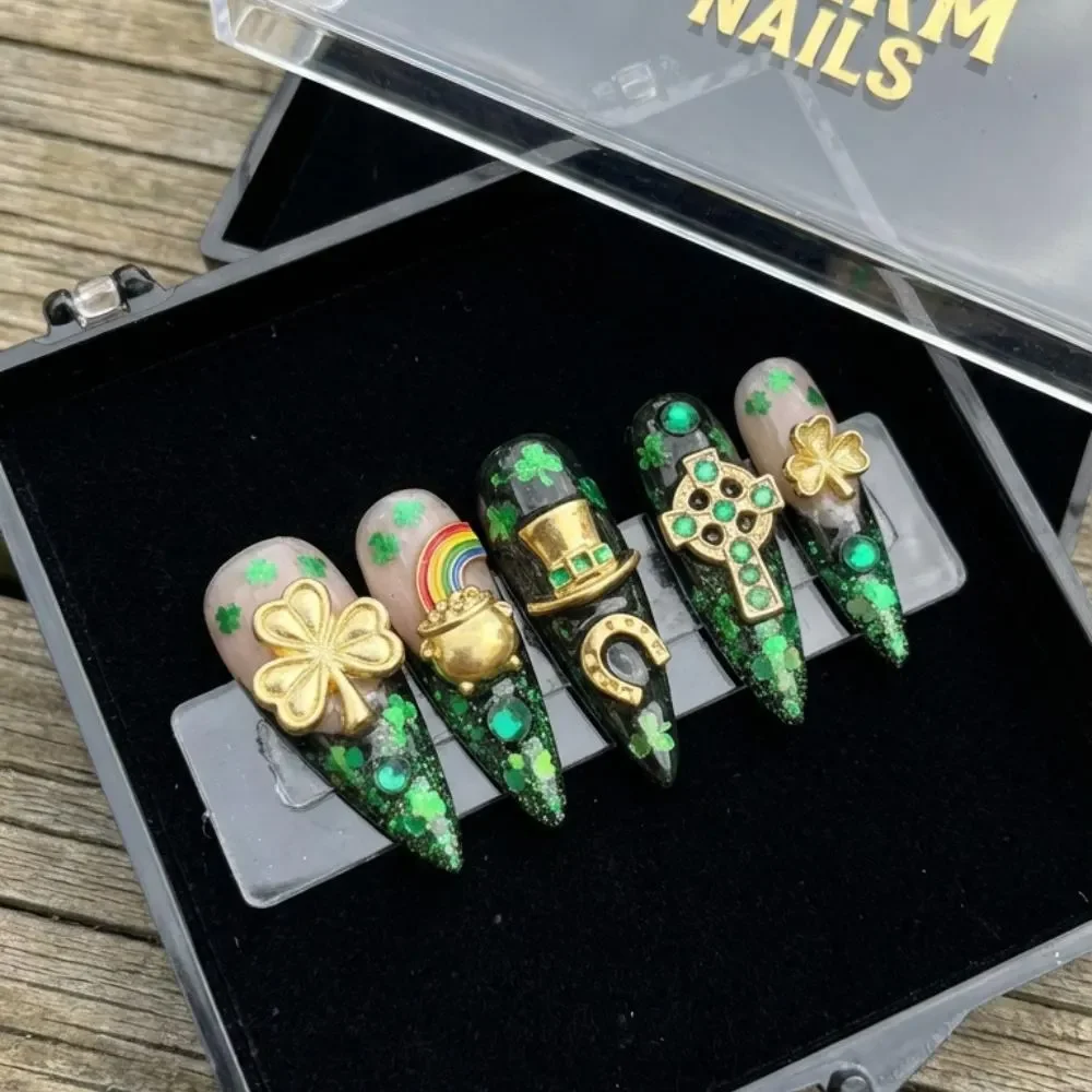 press on nails, custom press on nails, fake nails, Nails Art, stained glass nails, gold press on nails, 3d press on nails, luxury press on nails, handmade press on nails