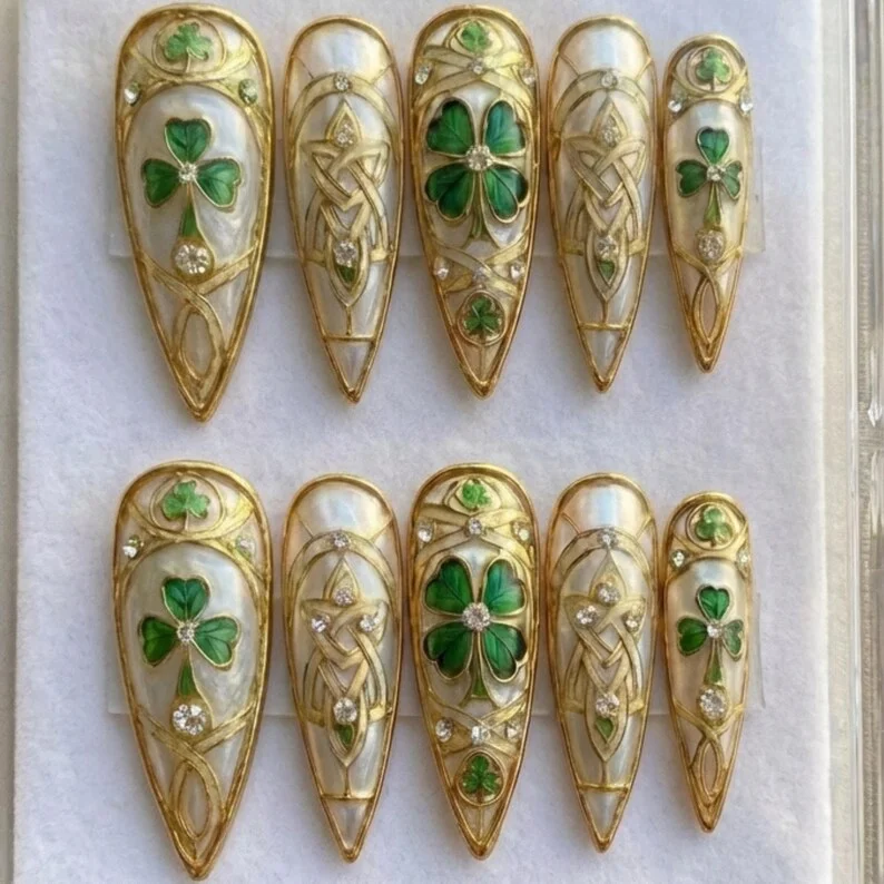 St. Patrick's Day nails, press on nails, custom press on nails, fake nails, Nails Art, stained glass nails, gold press on nails, 3d press on nails, luxury press on nails, handmade press on nails