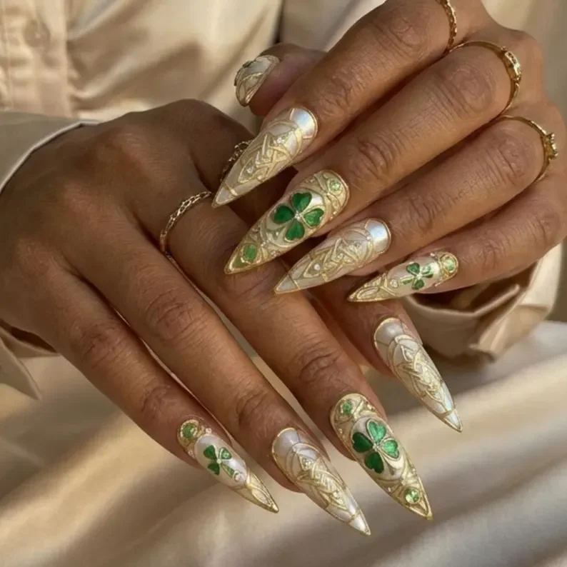 Celtic shamrock, stained glass art, press on nails, custom press on nails, fake nails, Nails Art, stained glass nails, gold press on nails, 3d press on nails, luxury press on nails, handmade press on nails