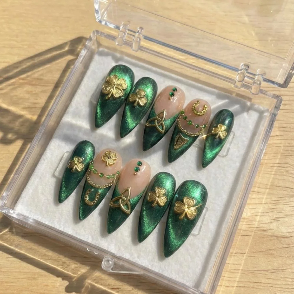 press on nails, custom press on nails, fake nails, Nails Art, stained glass nails, gold press on nails, 3d press on nails, luxury press on nails, handmade press on nails