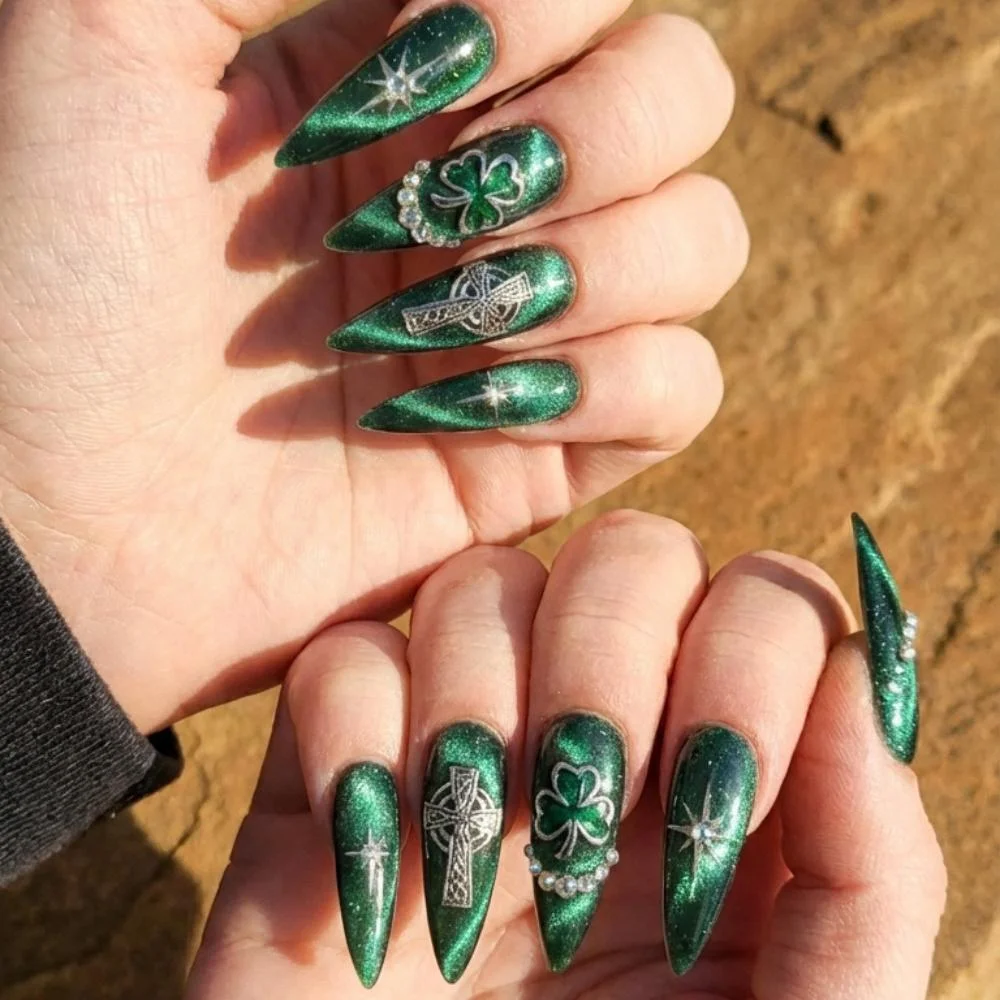 press on nails, custom press on nails, fake nails, Nails Art, stained glass nails, gold press on nails, 3d press on nails, luxury press on nails, handmade press on nails