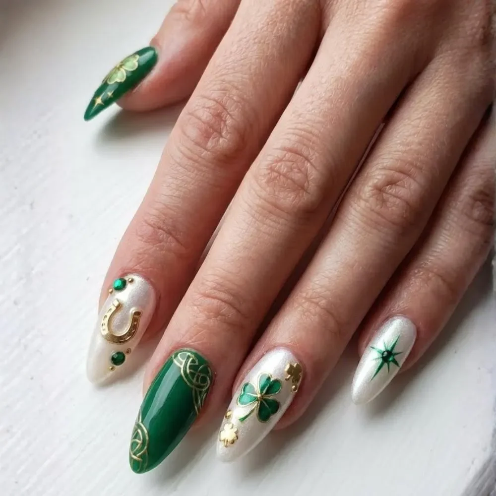 Fake Nails, St Patricks Nails, press on nails, custom press on nails, fake nails, Nails Art, stained glass nails, gold press on nails, 3d press on nails, luxury press on nails, handmade press on nails
