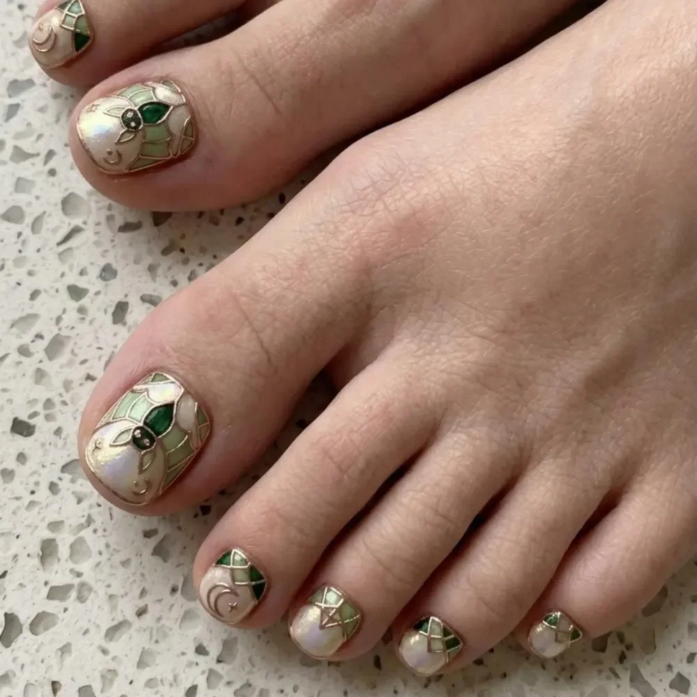 spooky luxury, press on toes, press on nails, custom press on nails, fake nails, Nails Art, stained glass nails, gold press on nails, 3d press on nails, luxury press on nails, handmade press on nails