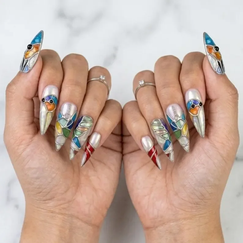 songbird nail art, bird press on, press on nails, custom press on nails, fake nails, Nails Art, stained glass nails, gold press on nails, 3d press on nails, luxury press on nails, handmade press on nails
