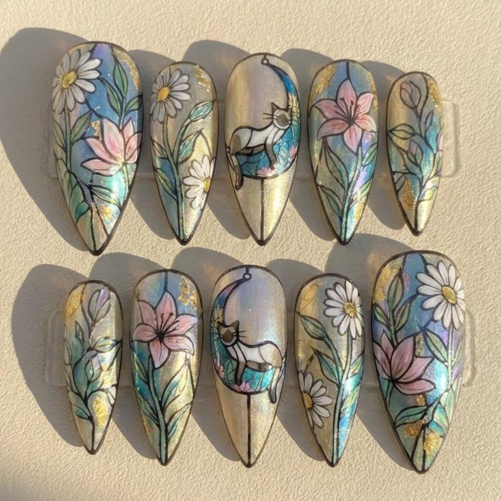 decorative nail art, stained glass nails, press on nails, custom press on nails, fake nails, Nails Art, gold press on nails, 3d press on nails, luxury press on nails, handmade press on nails