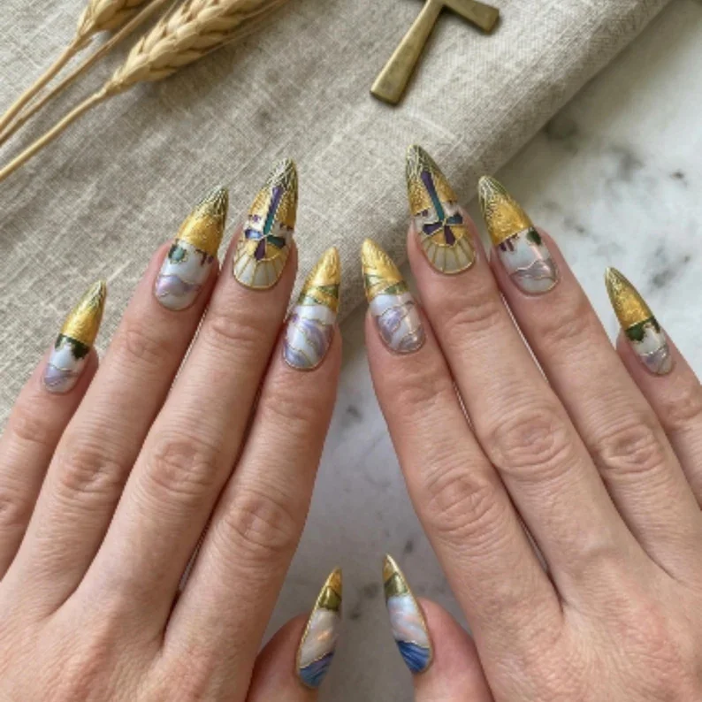 press on nails, custom press on nails, fake nails, Nails Art, stained glass nails, gold press on nails, 3d press on nails, luxury press on nails, handmade press on nails