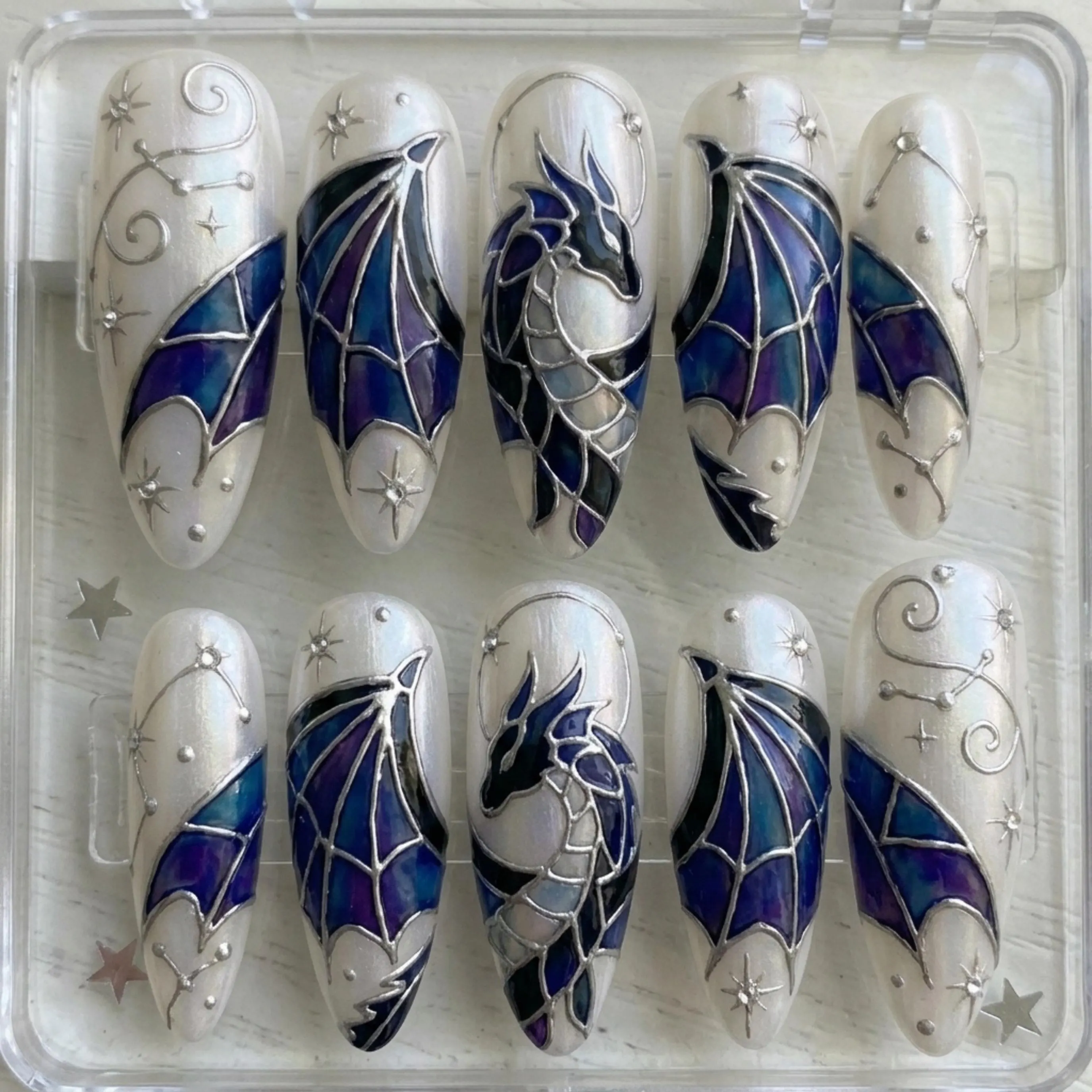 press on nails, custom press on nails, fake nails, Nails Art, stained glass nails, gold press on nails, 3d press on nails, luxury press on nails, handmade press on nails