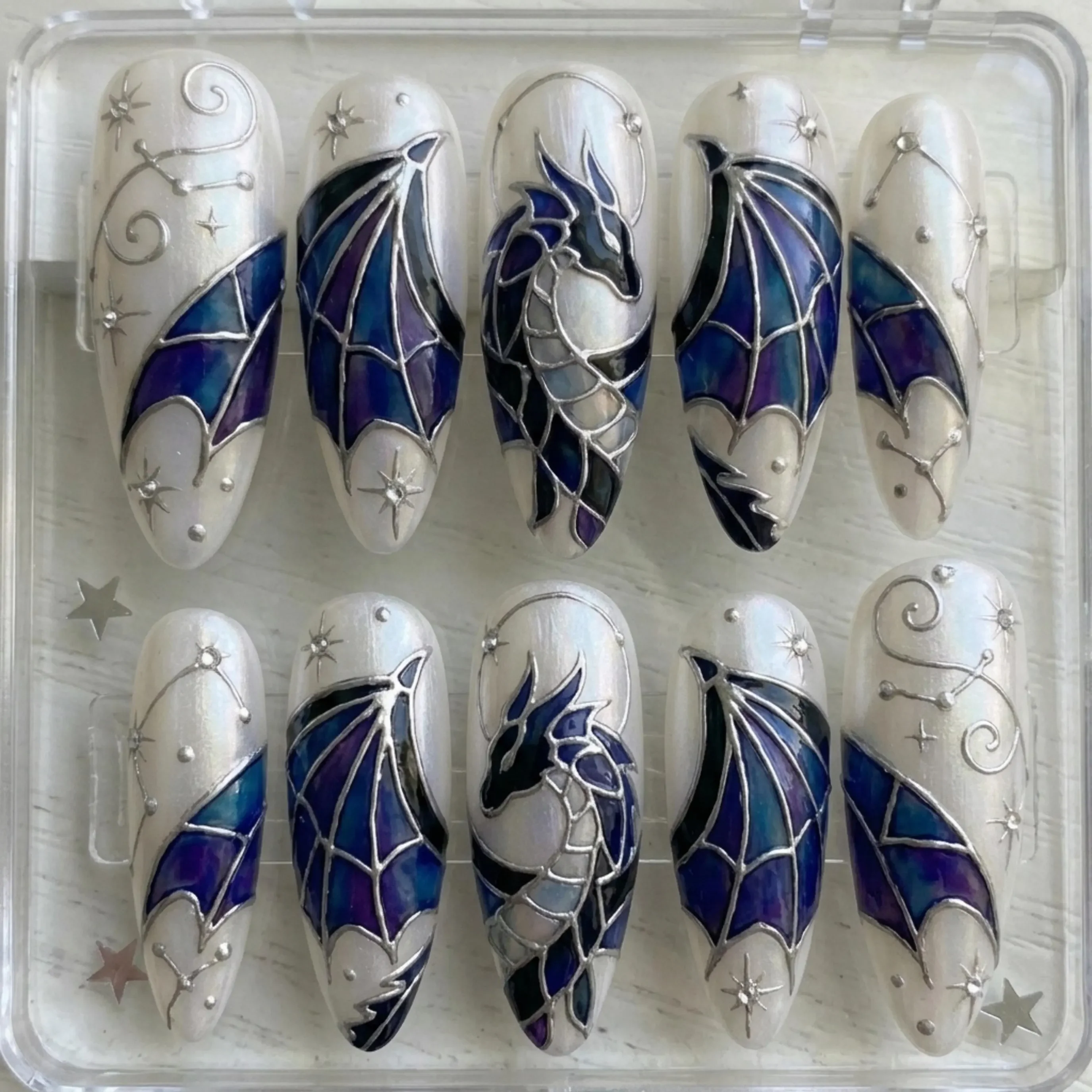 press on nails, custom press on nails, fake nails, Nails Art, stained glass nails, gold press on nails, 3d press on nails, luxury press on nails, handmade press on nails