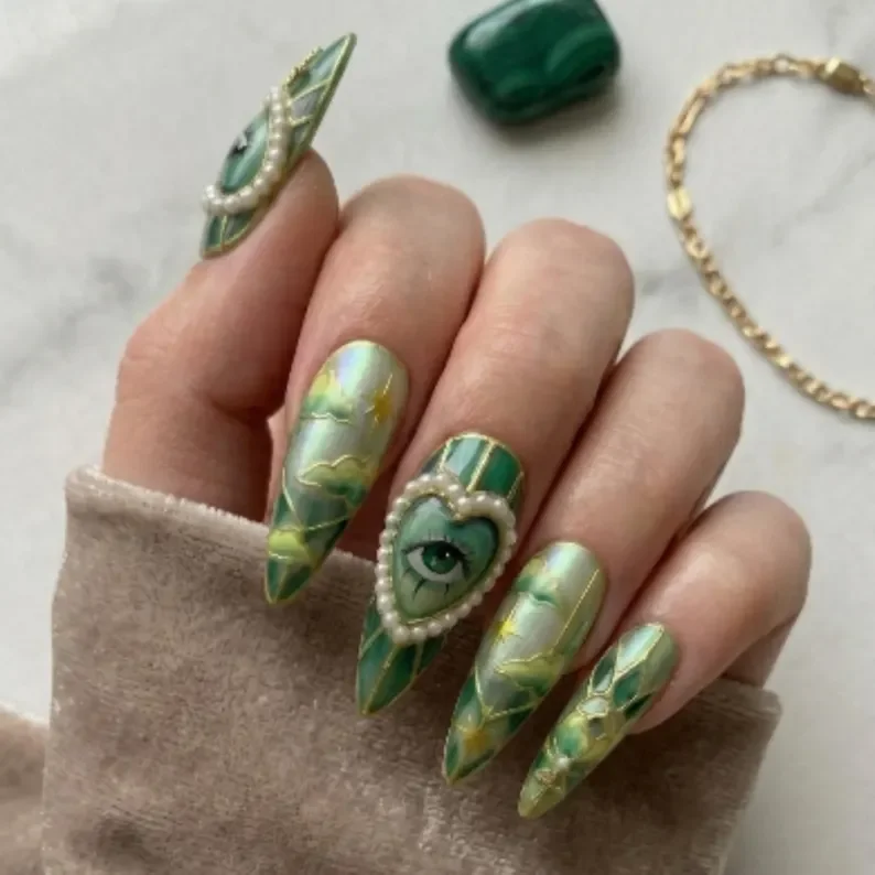 press on nails, custom press on nails, fake nails, Nails Art, stained glass nails, gold press on nails, 3d press on nails, luxury press on nails, handmade press on nails