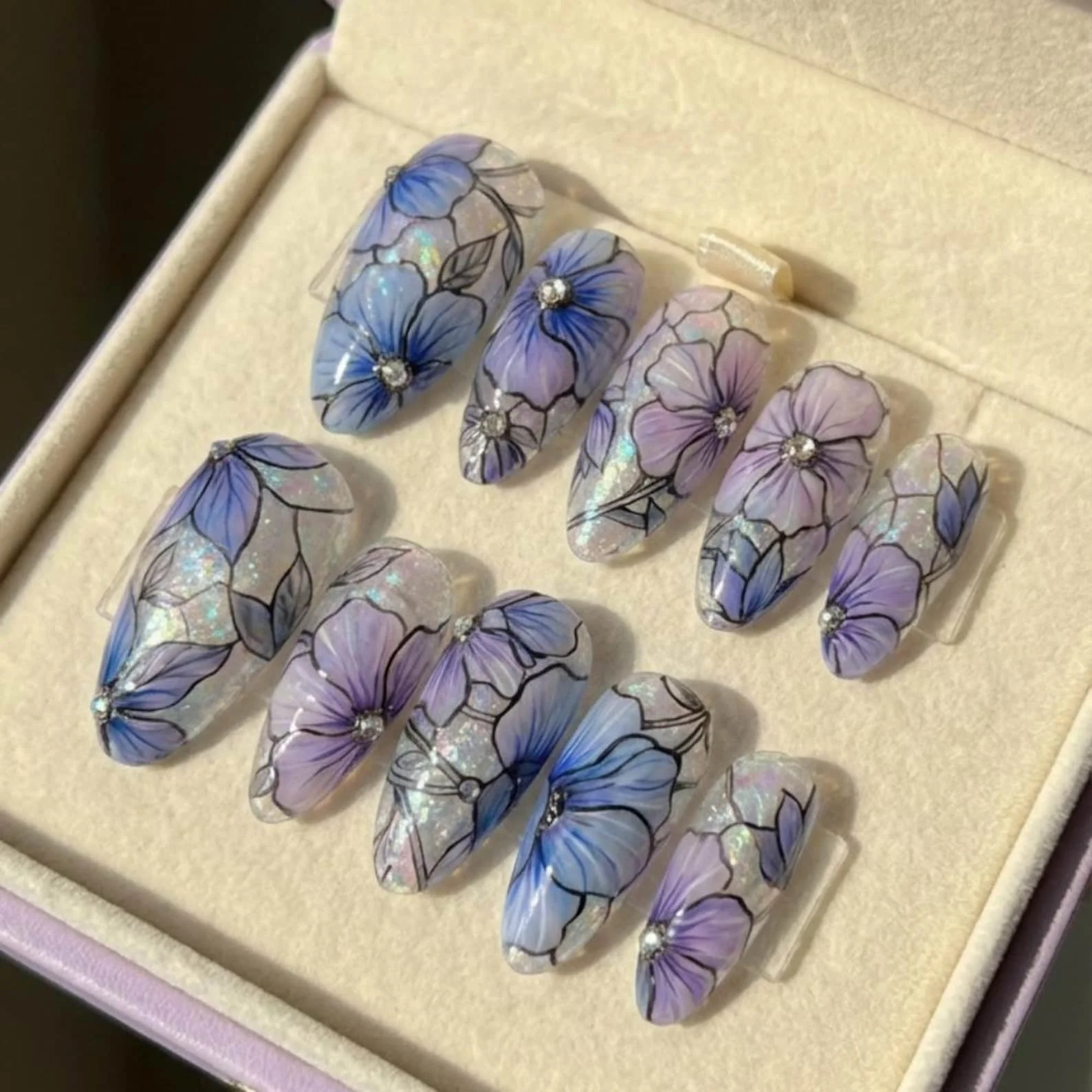 luxury press on, opal iridescent, press on nails, custom press on nails, fake nails, Nails Art, stained glass nails, gold press on nails, 3d press on nails, luxury press on nails, handmade press on nails