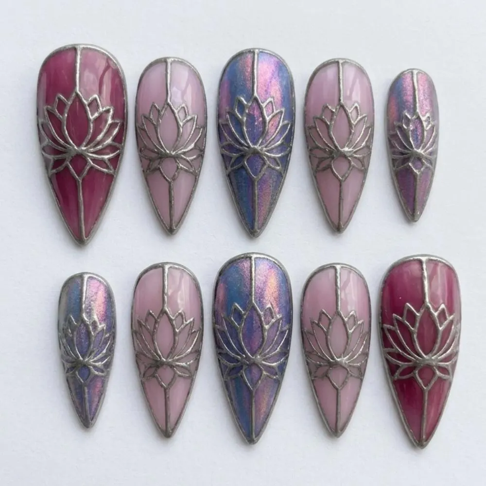 press on nails, custom press on nails, fake nails, Nails Art, stained glass nails, gold press on nails, 3d press on nails, luxury press on nails, handmade press on nails